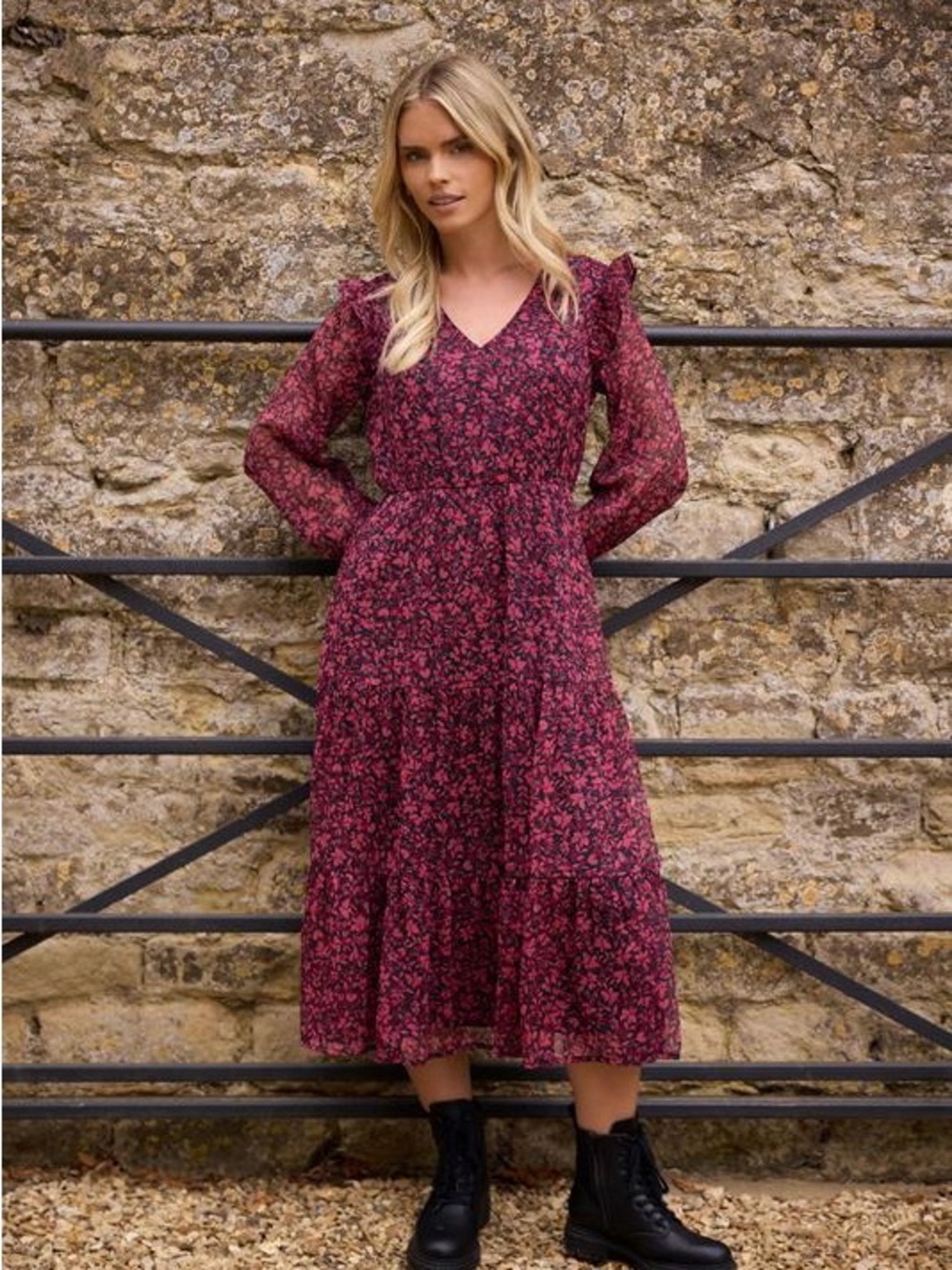 NWT Petite M&Co Berry Floral Midi Dress in SP/4P